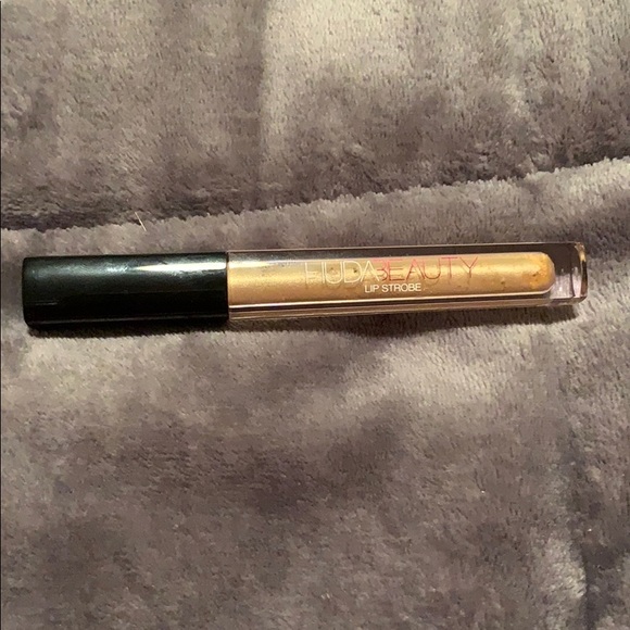Huda beauty lip strobe (gloss) - Picture 1 of 3